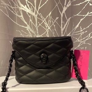 BNWT Betsey Johnson Skull Xoviola Black Crossbody Bag
